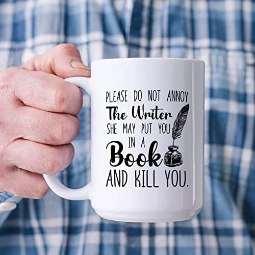 Molim vas, nemojte iritirati spisateljicu, ona vas može staviti u knjigu i ubiti šalica za kavu rođendanski / Božićni poklon, Molim