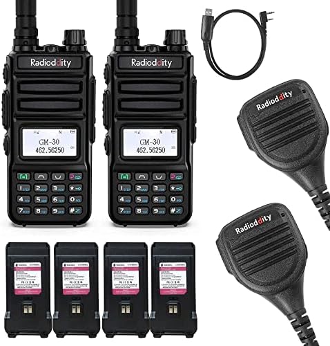 RadioDDity GM-30 GMRS Radio Handheld 2 Pack 5 W dugog dometa Dvosmjerni radio, s 4 baterije, 2 vodootpornog zvučnika MIC-a, 1 programski