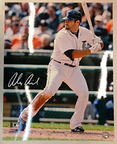 Alex Avila Autografirana Detroit Tigers 16x20 Fotografija 2 - Autografirane MLB fotografije